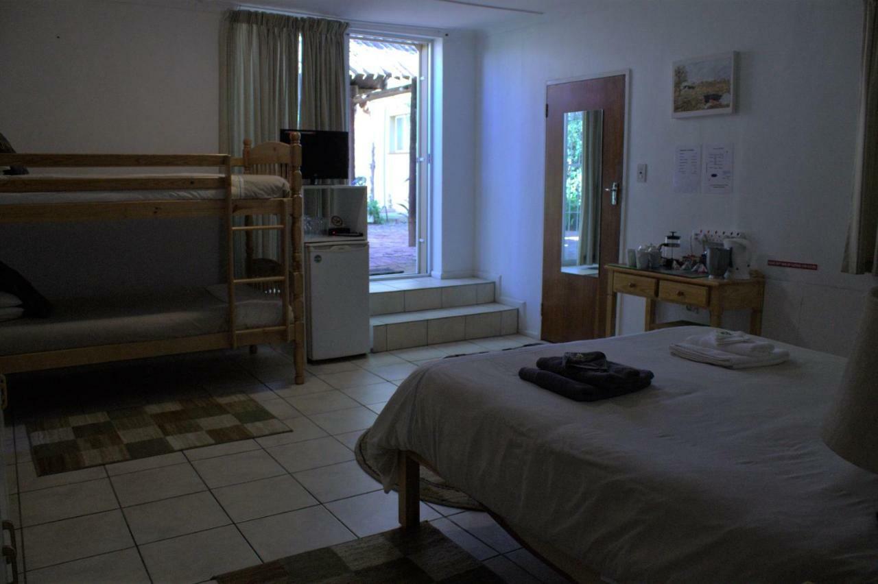 Bisibee Guest House Oudtshoorn Dış mekan fotoğraf