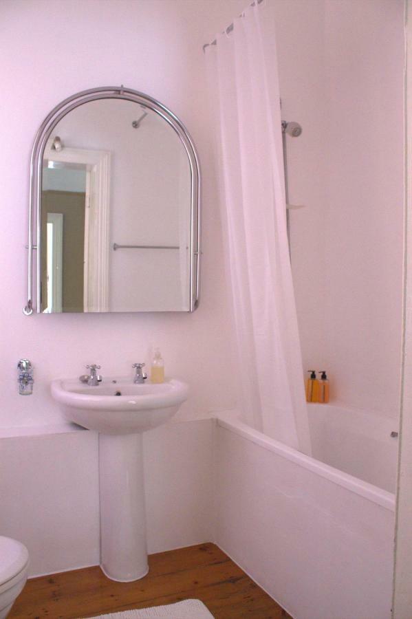 Bisibee Guest House Oudtshoorn Dış mekan fotoğraf